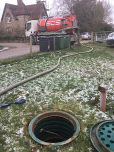 Empty Cesspit Septic tank emptying, empty cesspool, cesspit services, ECS Hampshire ...